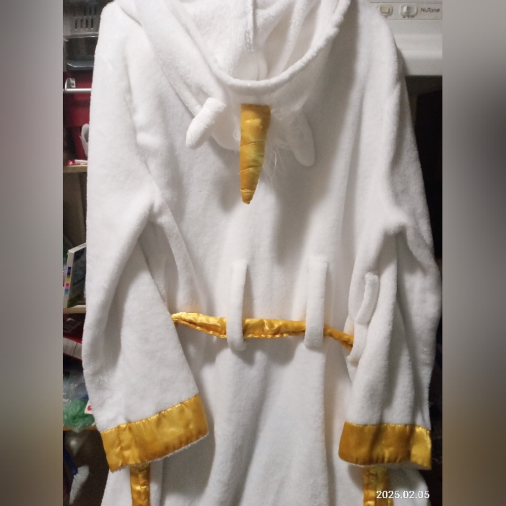 FUN Unicorn Robe -("Think Geek" Brand)Small-Large approx see description please - Picture 12 of 16